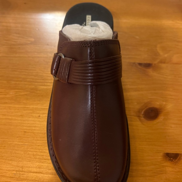 Brand new Clarks Women's Clogs 👠. - Picture 6 of 10
